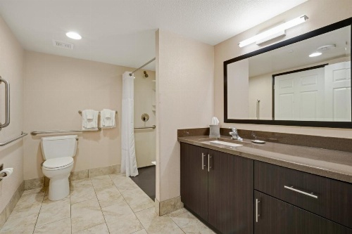 The Carriage House image 21